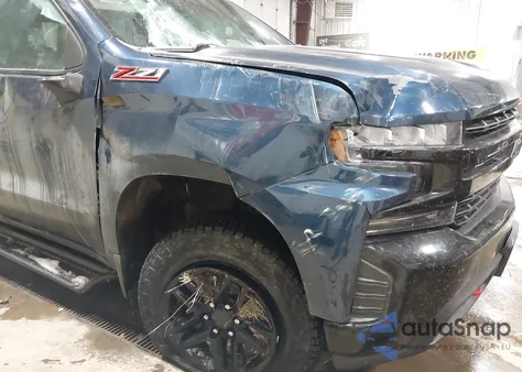 2021 Chevrolet Silverado 1500 4Wd Short Bed Lt Trail Boss z USA, uszkodzony, nr VIN 3GCPYFED5MG354135